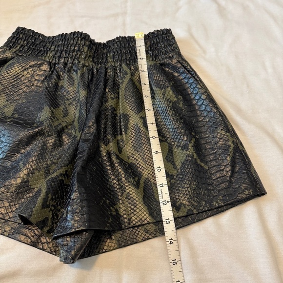 Ramy Brook XS Skylar Faux Leather Snakeskin Shorts ~ Modern Art to Wear - Picture 6 of 9